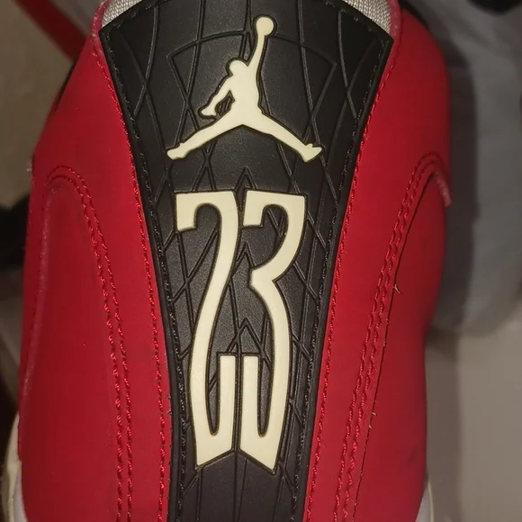 I'm Selling Jordan's Got Them From Stockx